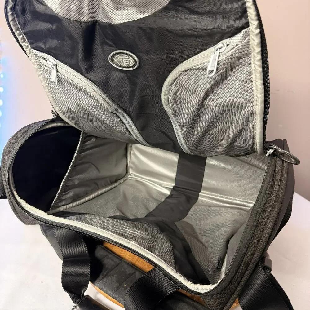 Tumi T3 Black Nylon Messenger Crossbody Bag Model 6554D